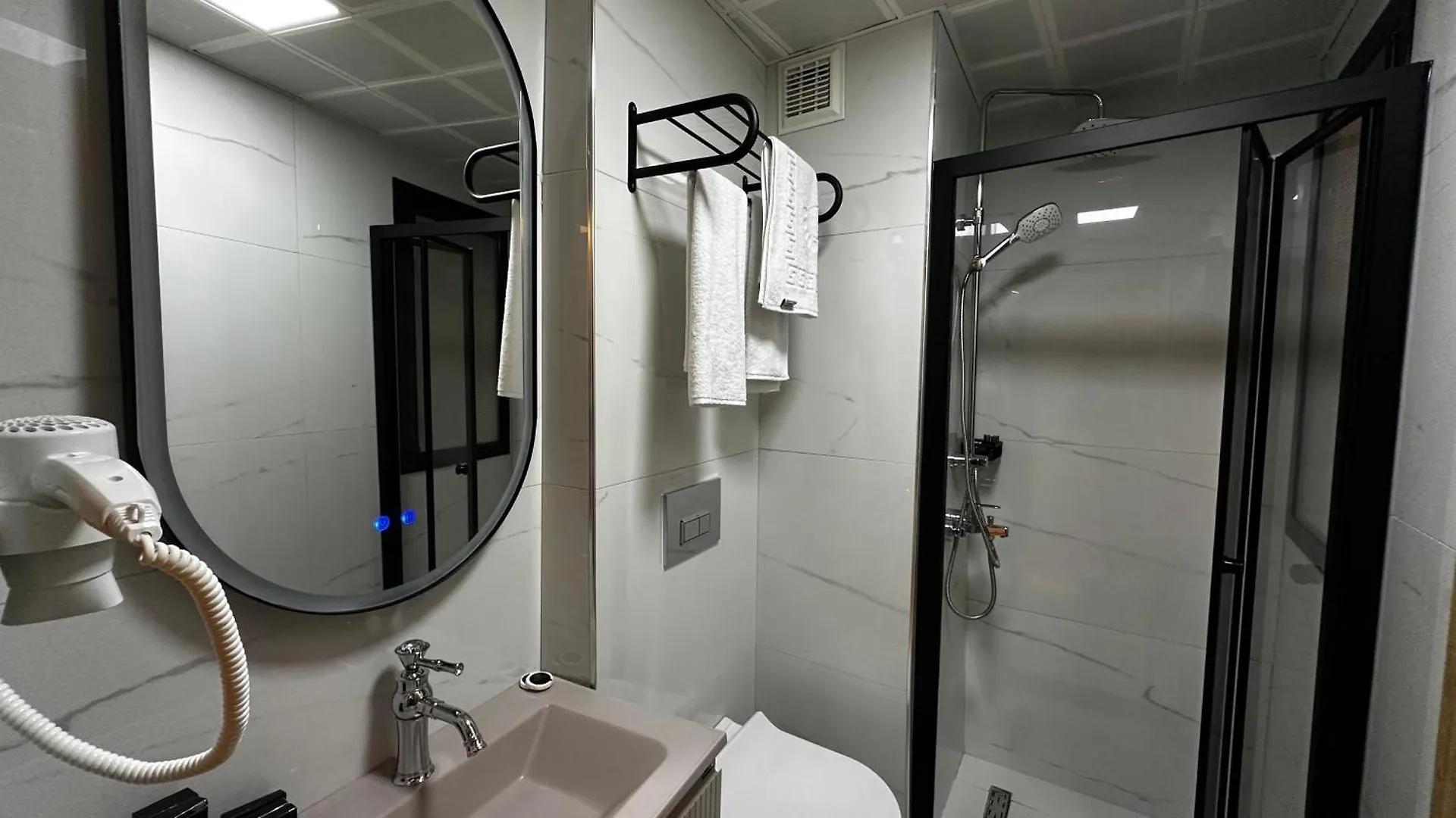 Lokka Hotel Ortakoy اسطنبول